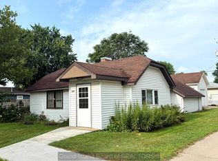 424 N Carey Ave, Grand Island, NE 68803