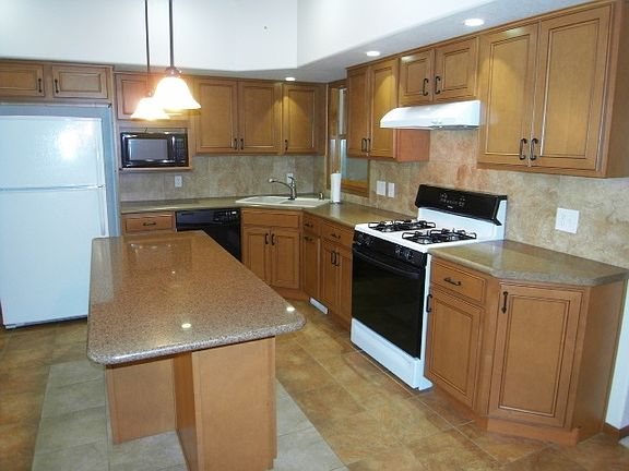 2nd image of 4308 Harvest Ln