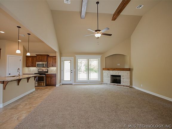 4th image of 25848 E 103rd Pl