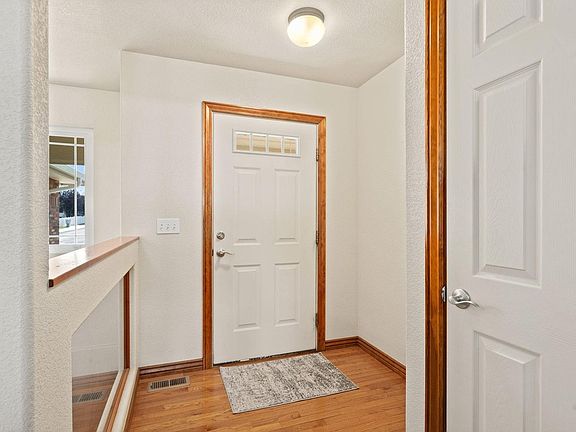 5th image of 703 63rd Ave