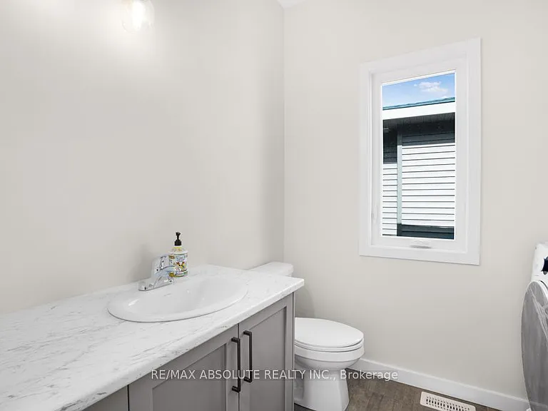 399 Sterling Ave — Photo 5