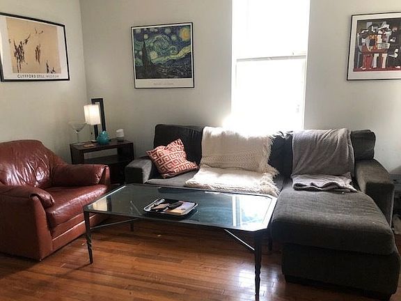 2nd image of 2613 Evergreen Pl #1S