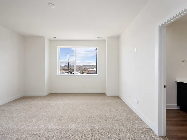 5112 Ward Rd — Photo 13