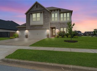 1432 Cannon Ln, Cave Springs, AR 72718