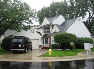 34852 Linden Ln #25, Westland, MI 48185