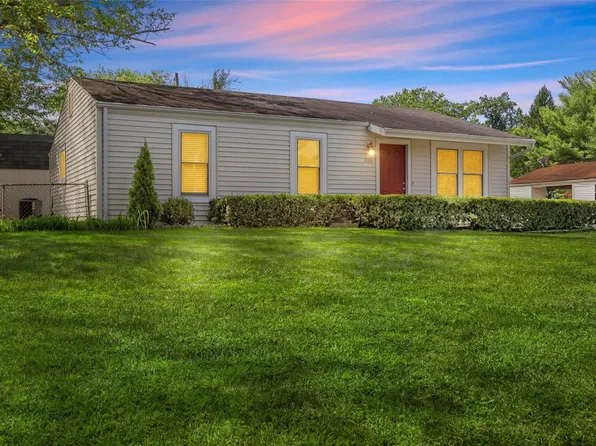 324 Heyden Dr, Eureka, MO 63025