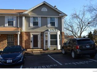 1000 Mersey Bend Dr, Saint Louis, MO 63129