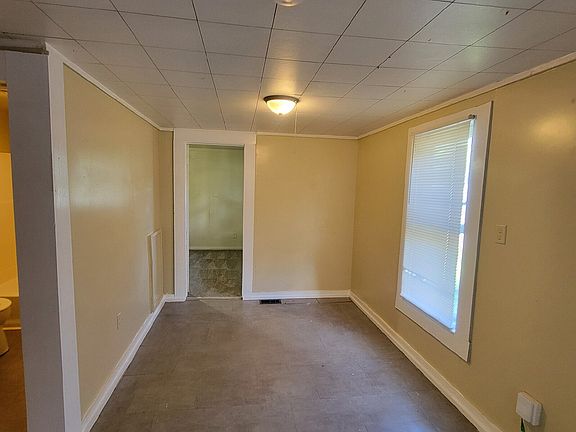 4th image of 1602 S Butler Ave