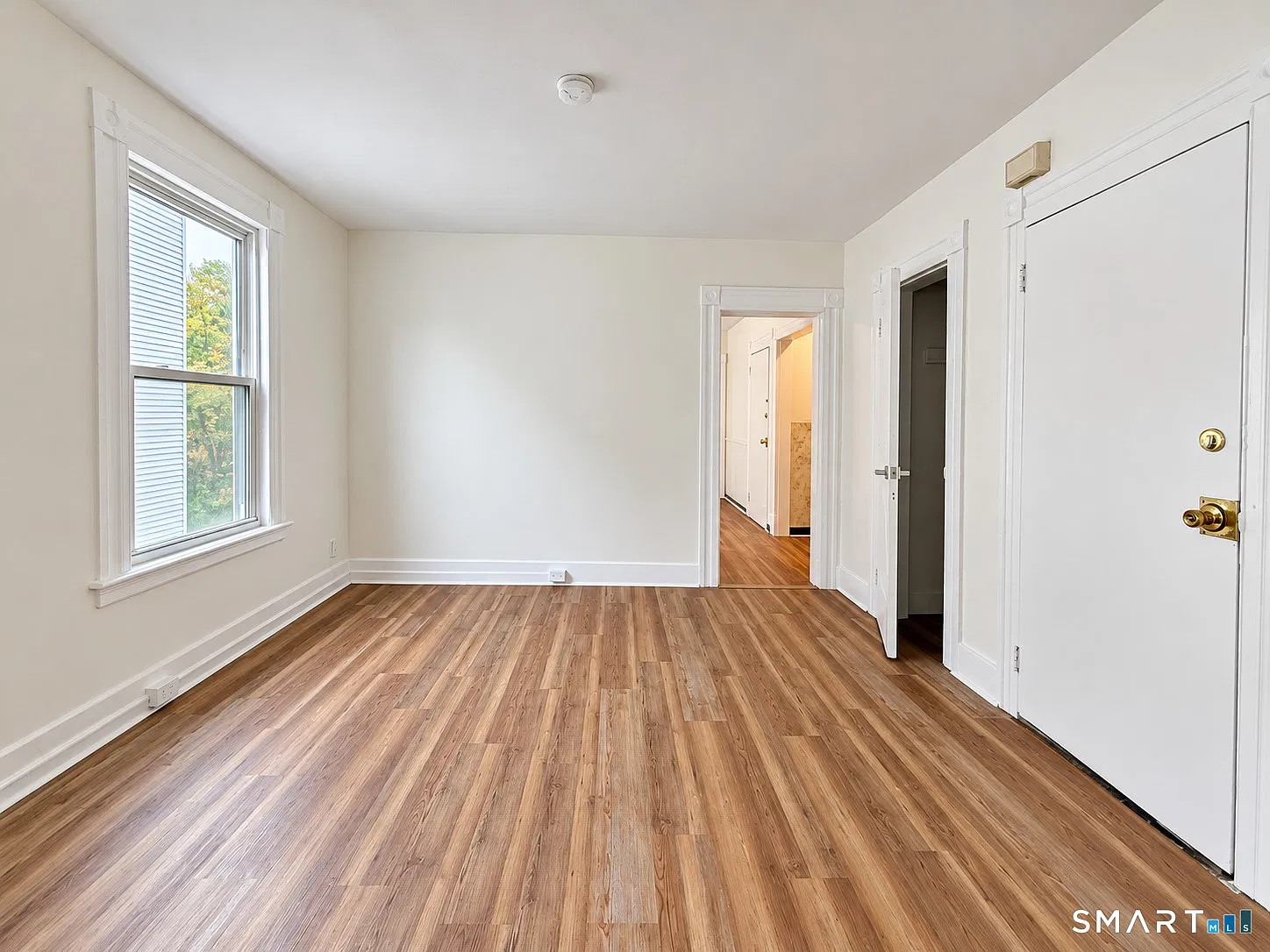 2 bed, 1.0 bath, 4286 sqft, $1,600 — Photo 1