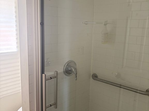5th image of 1007 N Drake Ave