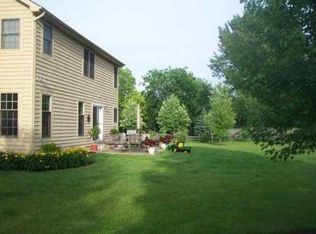 57 Penn Pl, Zionsville, IN 46077