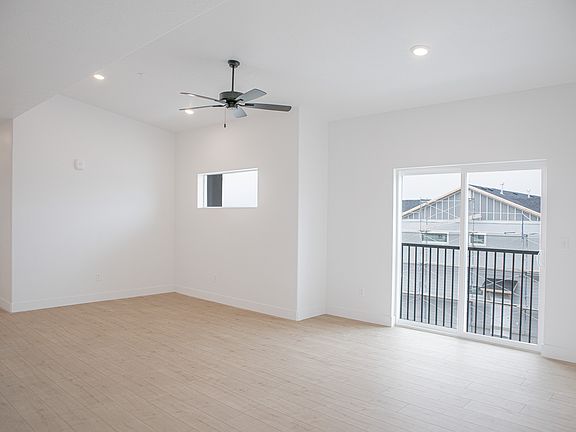 3rd image of 3412 N Willy Way Unit A8