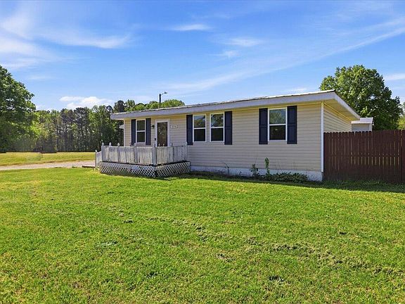 3rd image of 334 Perry Curtis Rd