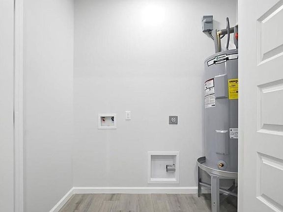5th image of 1604 Clinton St #1