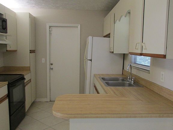 4th image of 1173 SW Sudder Avenue