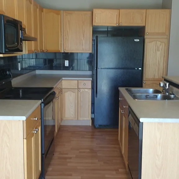 8207 8th Ave SW #8207 - 8 AVENUE SW — Photo 2