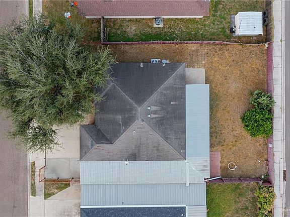2nd image of 1510 Crisantema Ave