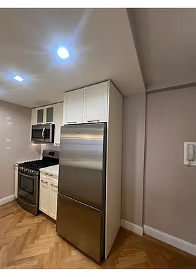 Rented by UES Management | media 5