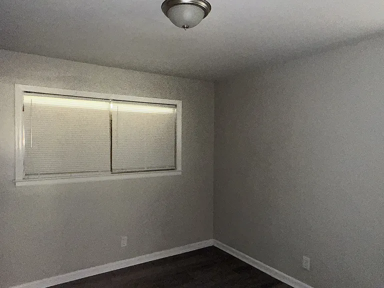 3329 Denver St — Photo 14
