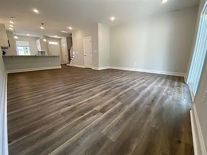 339 Old Grove Ln — Photo 8