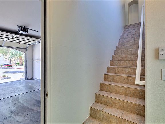 3rd image of 2975 Bluegrass Ln APT 223