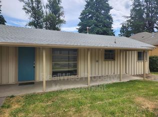 345 W Birch Ct, Roseburg, OR 97471