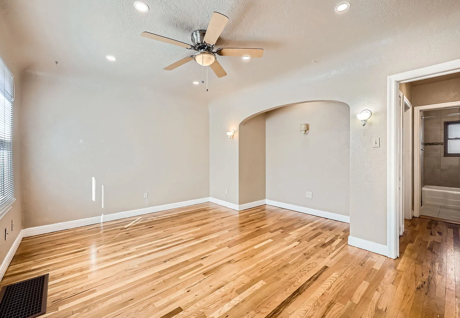 1 bed, 600 sqft, $825 — Photo 2