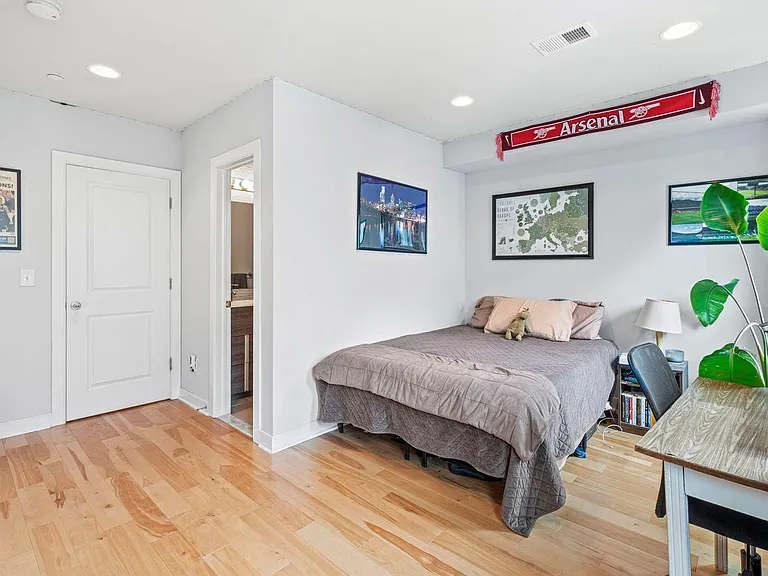 418 Fairmount Ave — Photo 38