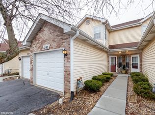 1295 Cranbrook Dr, Schaumburg, IL