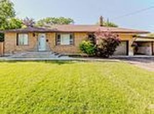 6 Varadi Ave, Brantford, ON N3R 3M8