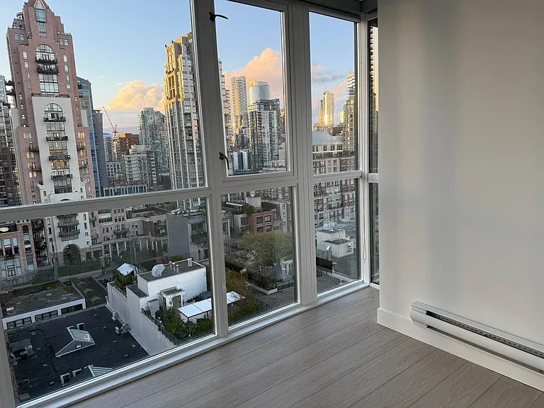 289 Drake St #1801 — Photo 12