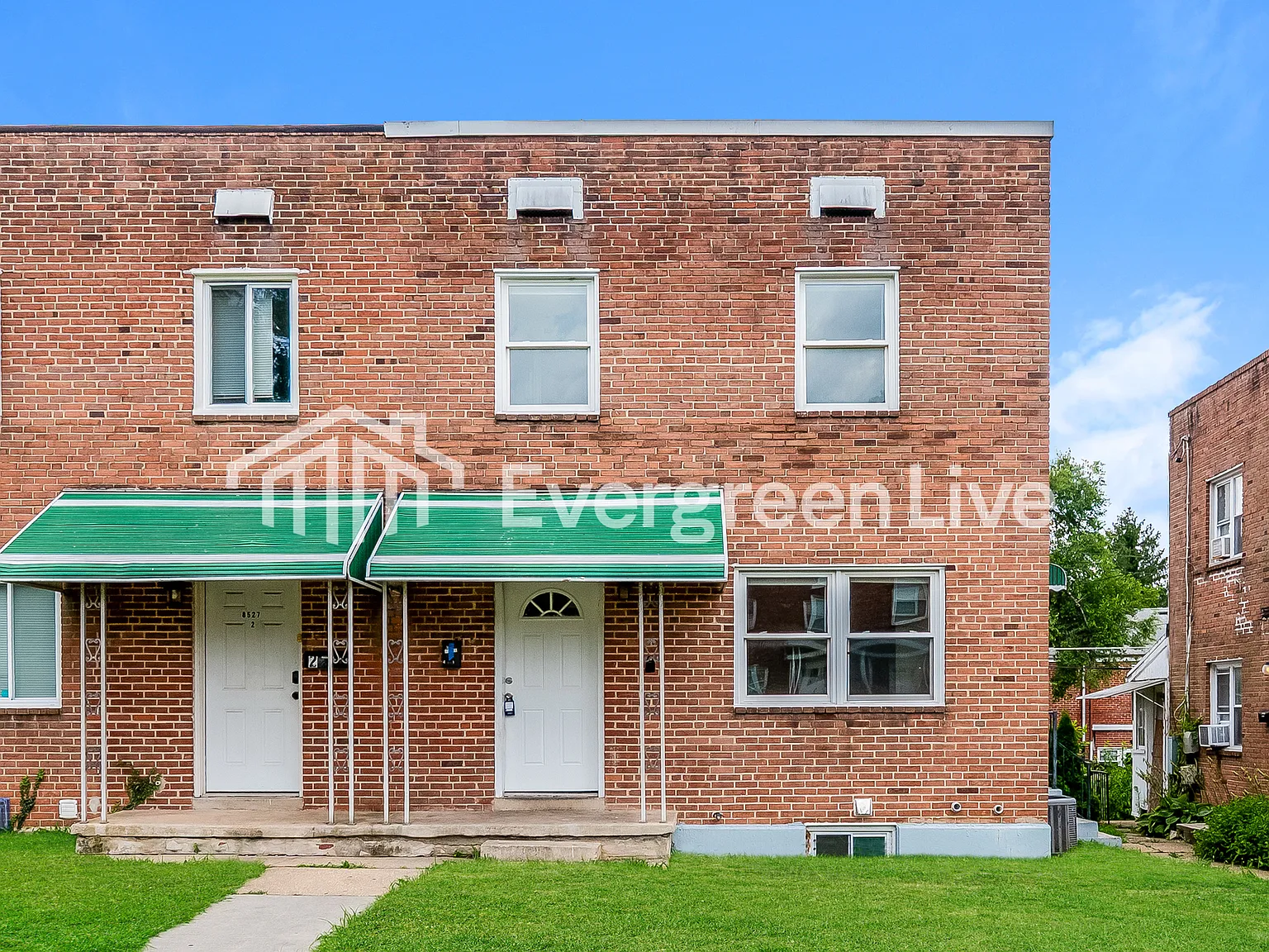 4 bed, 2.0 bath, 1178 sqft, $1,995 — Photo 1