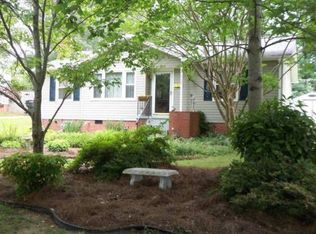 406 Edney Ridge Rd, Greensboro, NC 27408