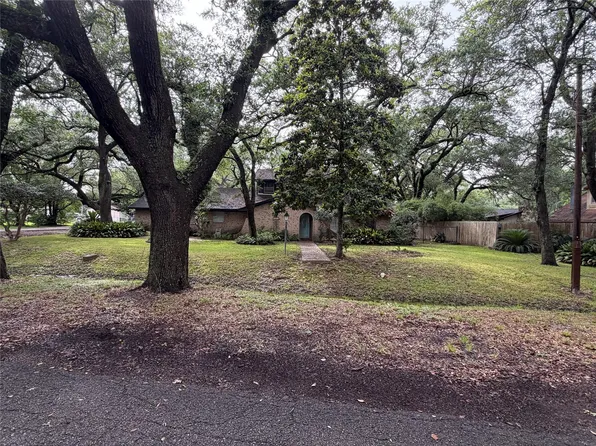 218 Hardy Ln, Bacliff, TX 77518