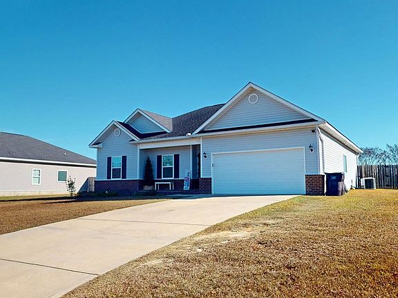 2nd image of 121 Tanglewood Dr