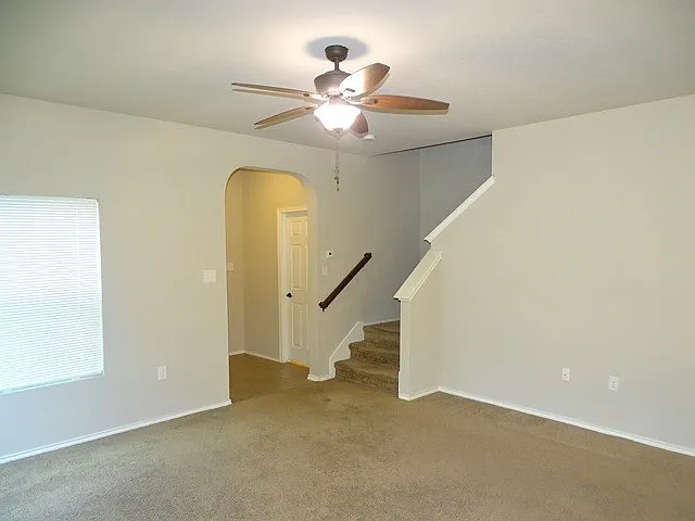 5826 Grandwood Dr — Photo 5