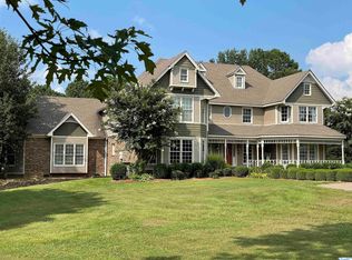 1731 12th Ave NW, Arab, AL 35016