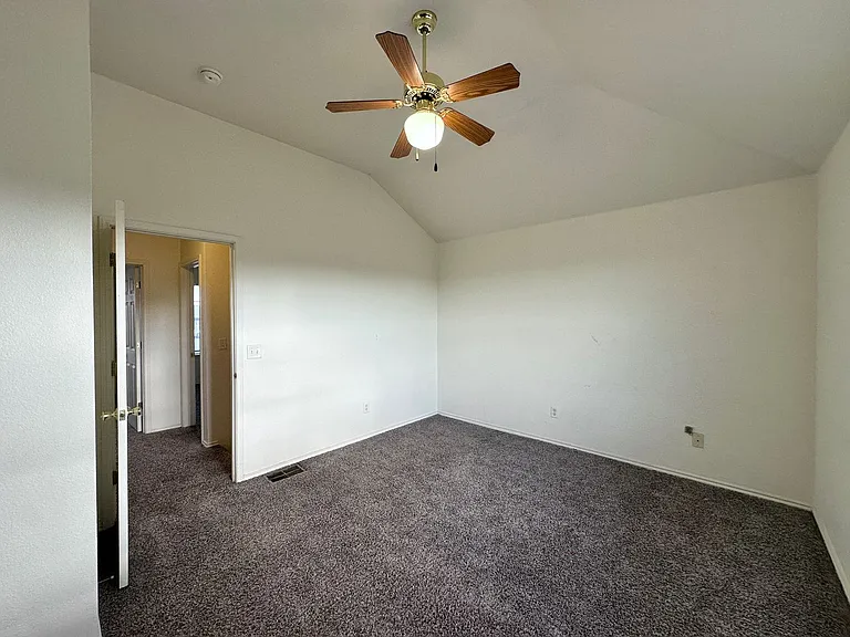 4004 Eula Bea Ct — Photo 19