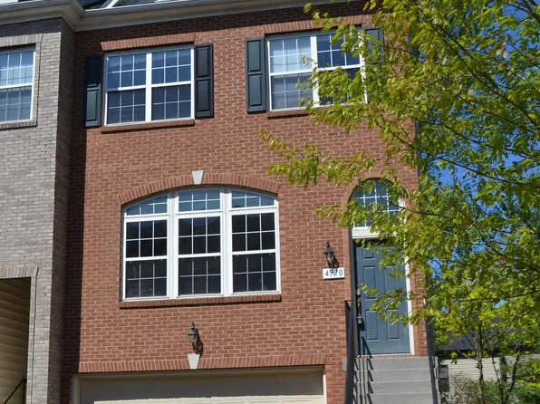 4520 English Holly Dr, Fairfax, VA 22030