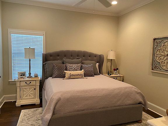 5th image of 109 Glen Alden Cir