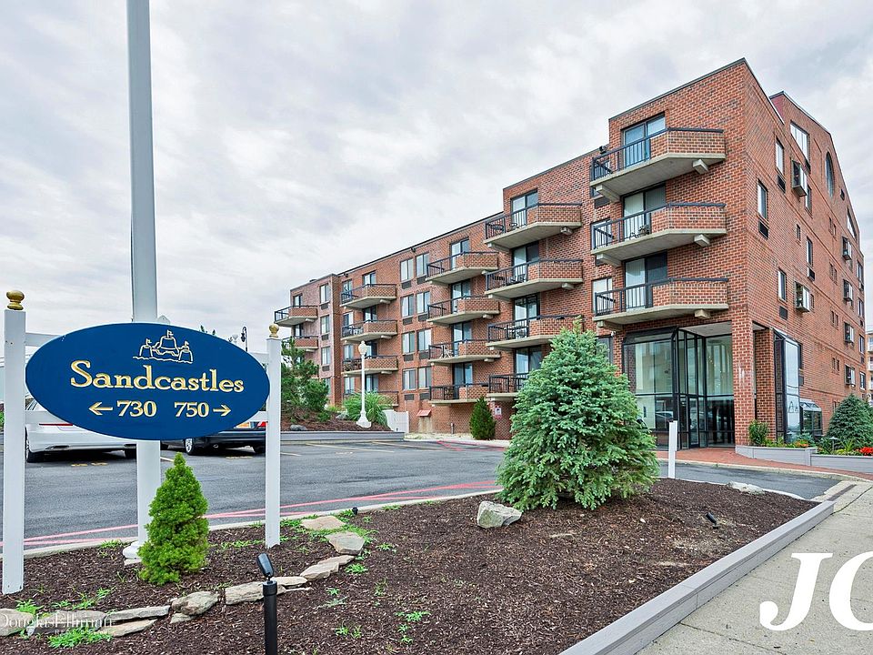1st image of 750 W Broadway APT 4M