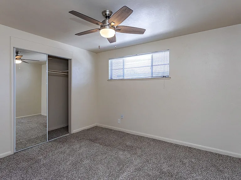 7400 W 10th Ave — Photo 33