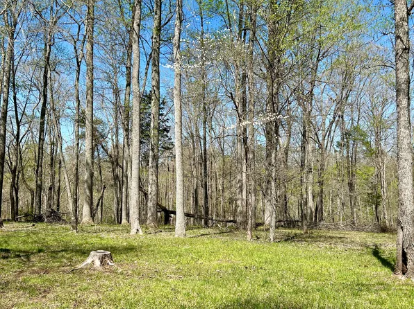 825 Cedar Pointe Dr, Somerset, KY 42501
