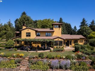 17001 NE Fairview Dr, Dundee, OR 97115