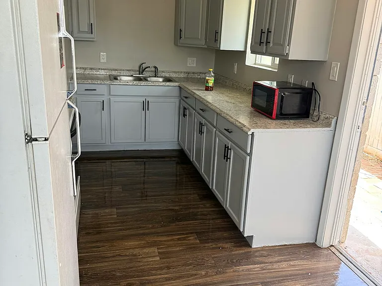 4631 N 12th Ave #1 — Photo 6