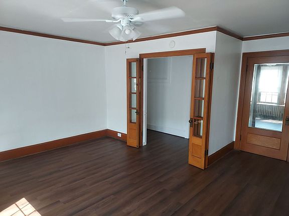4th image of 2823 6th Ave N #27