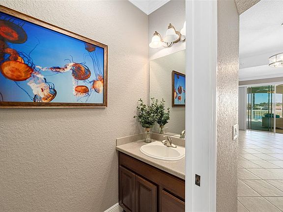 4th image of 533 Inner Cir