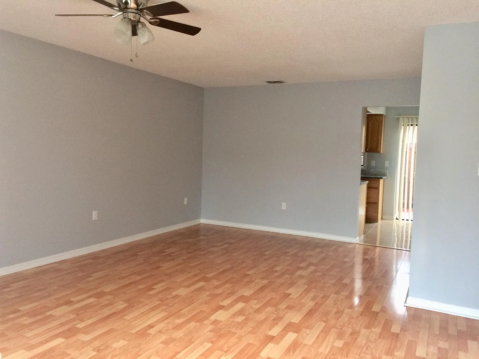 2 bed, 1.5 bath, 990 sqft, $1,700 — Photo 4