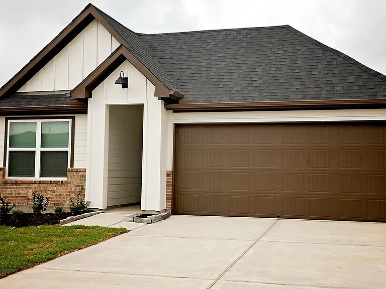 5034 Pine Haven Ln — Photo 1