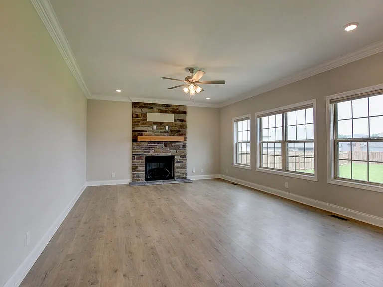 230 Cotoneaster Ln — Photo 60